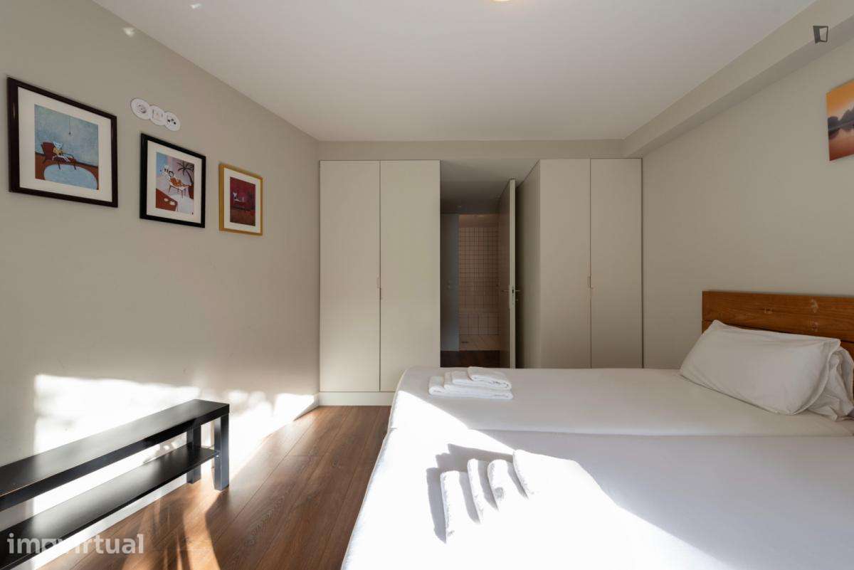 Apartamento com 1 quartos - localizado em Santo Ildefonso Porto - Grande imagem: 4/33