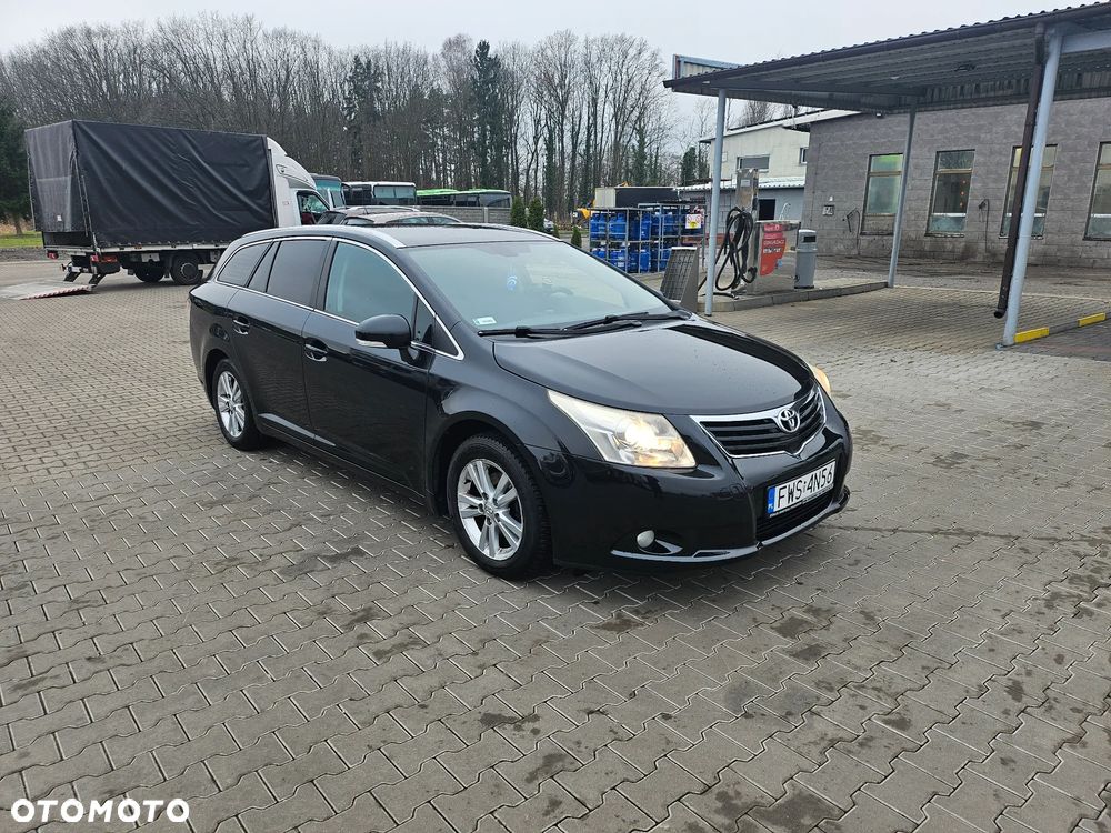 Toyota Avensis 1.8 Sol - 1