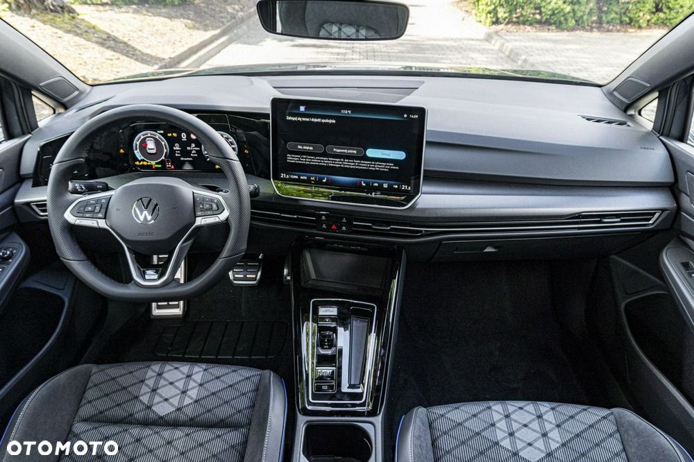 Volkswagen Golf - 18
