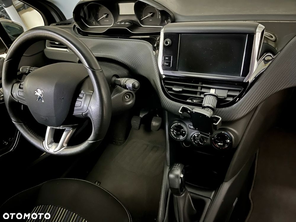 Peugeot 208 1.6 BlueHDi Active S&S - 6