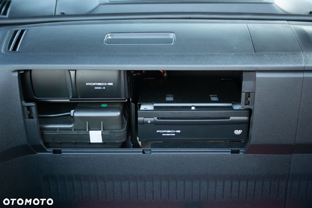 Porsche 911 Carrera - 15