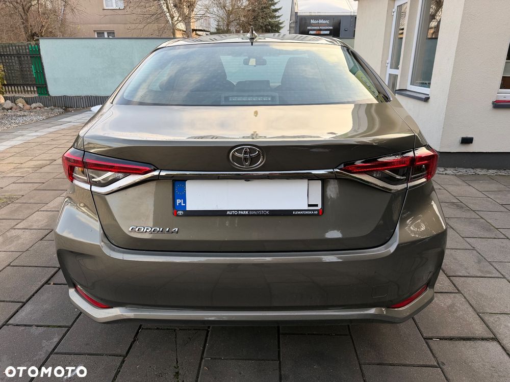 Toyota Corolla 1.5 Comfort - 13