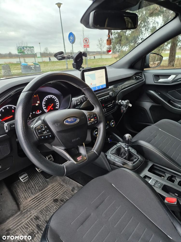 Ford Focus 2.3 EcoBoost ST Edition - 20