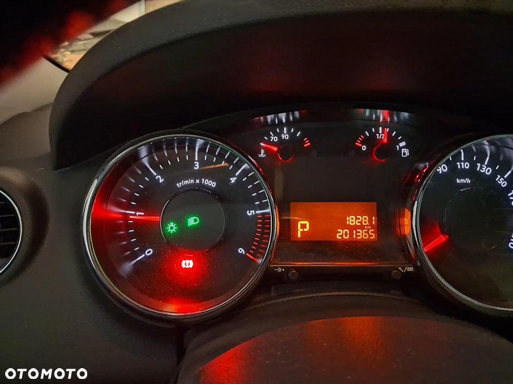 Peugeot 3008 BlueHDi 120 EAT6 Stop & Start Active - 16