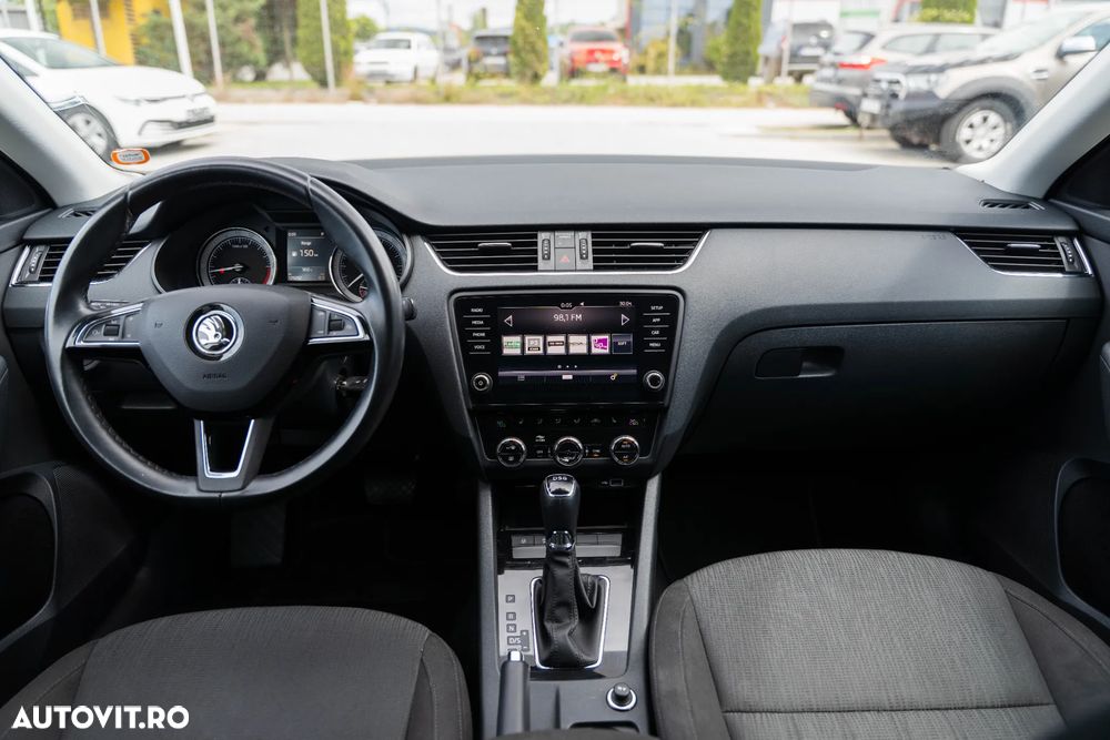 Skoda Octavia 1.6 TDI DSG Clever - 7