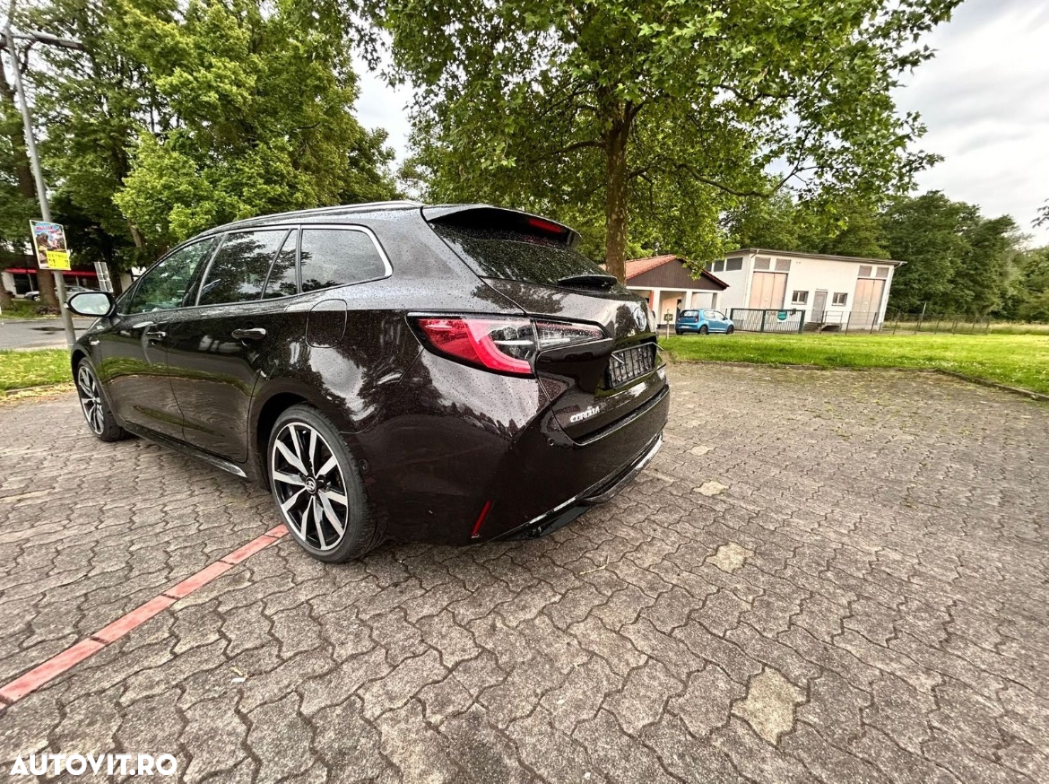 Toyota Corolla 2.0 Hybrid Touring Sports Lounge - 3
