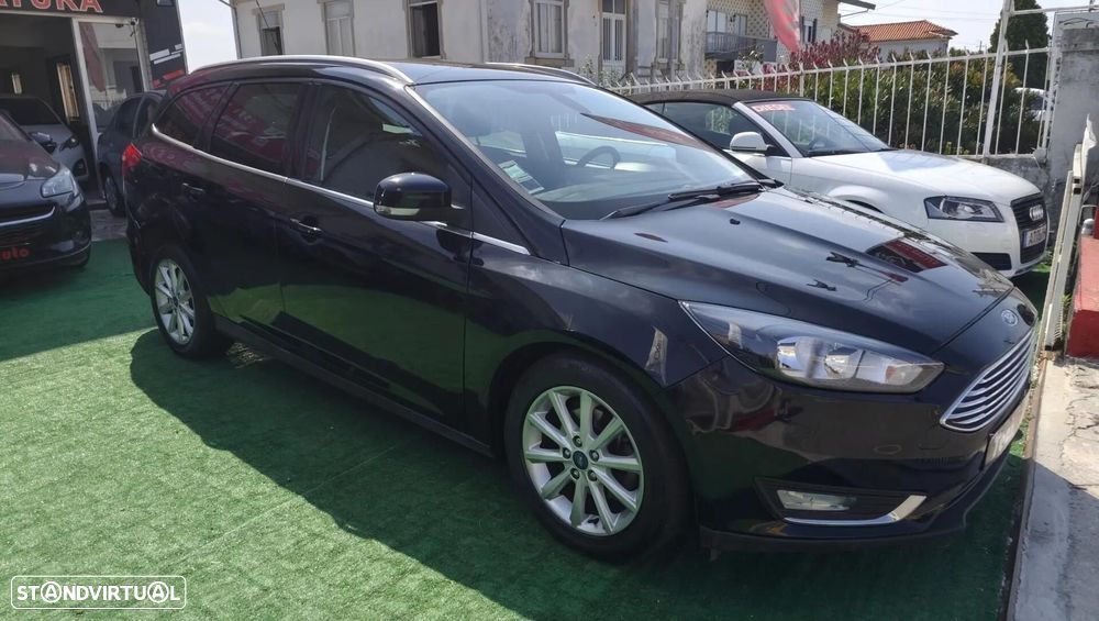 Ford Focus SW 1.5 TDCi Titanium ECOnetic - 4