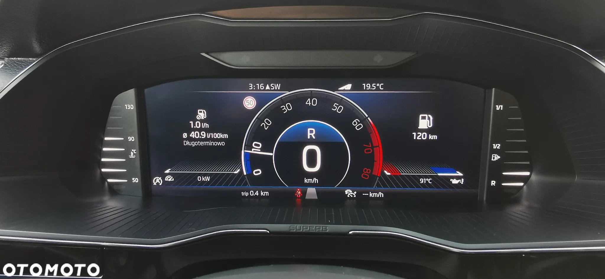 Skoda Superb 2.0 TSI L&K DSG - 32