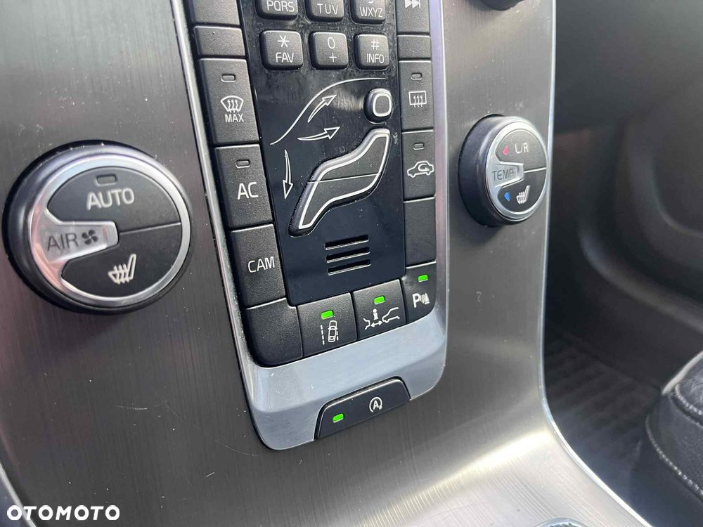 Volvo V40 D2 Momentum - 13