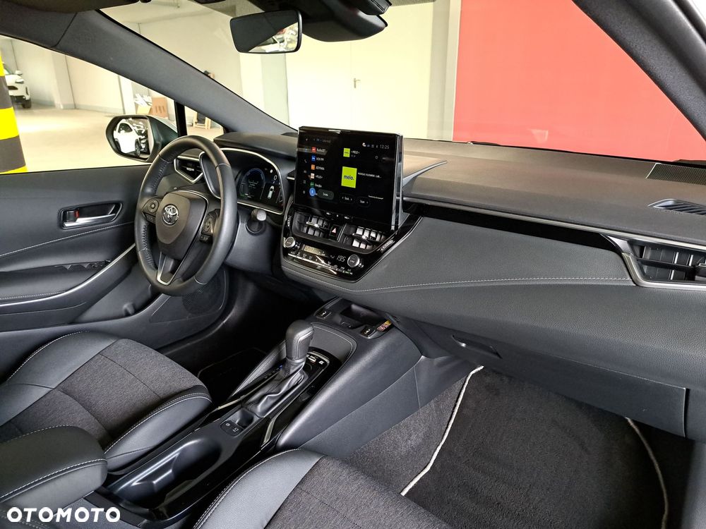 Toyota Corolla 1.8 Hybrid Style - 11