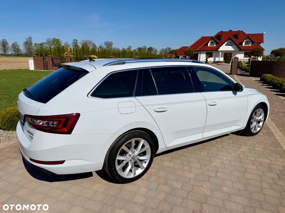 Skoda Superb 2.0 TDI DSG L&K - 10