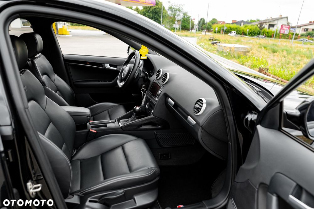 Audi RS3 Sportback - 22