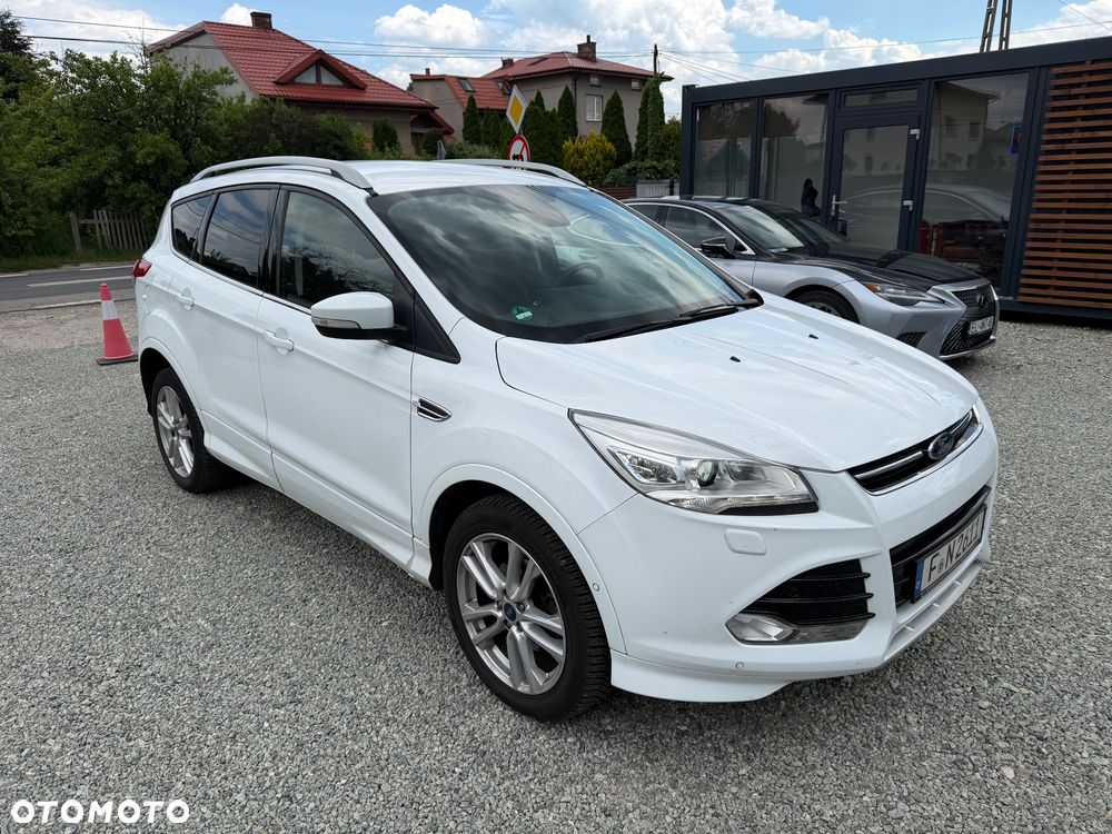 Ford Kuga 1.5 EcoBoost 2x4 Individual - 16
