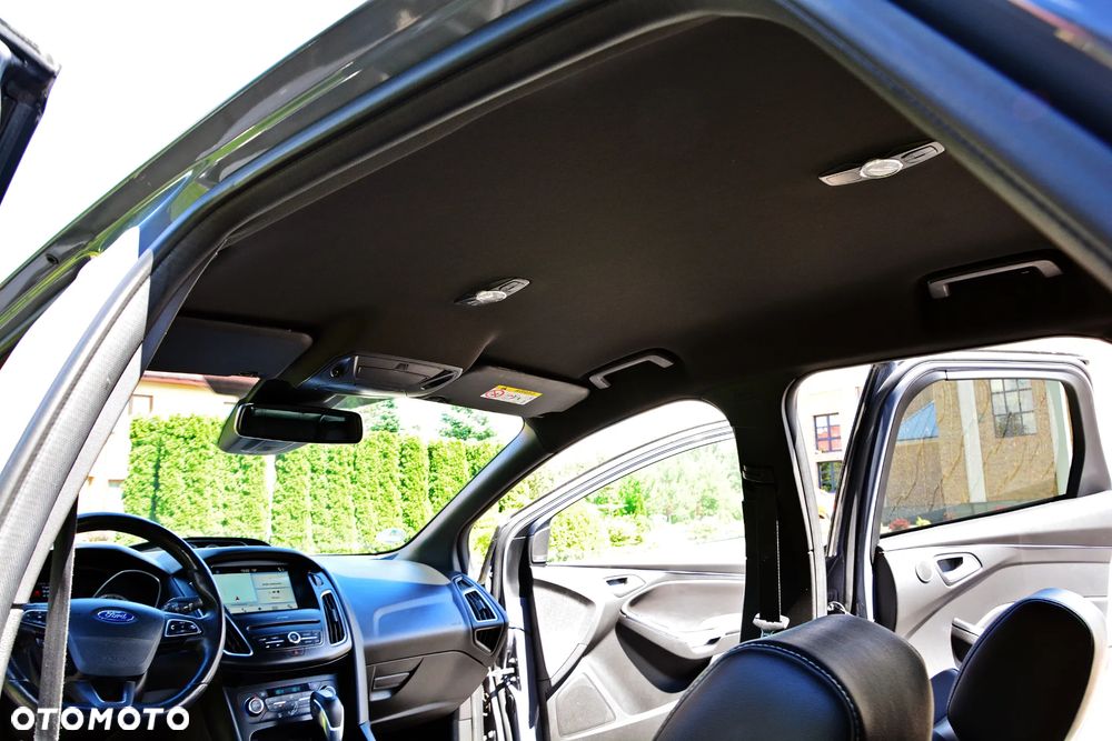 Ford Focus 2.0 TDCi ST - 36