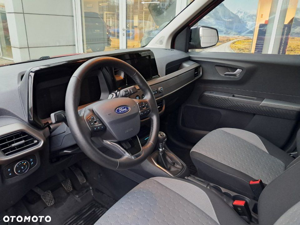 Ford Transit Courier - 15