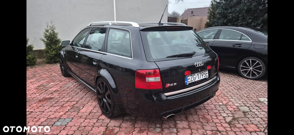 Audi RS6 Avant Standard - 9