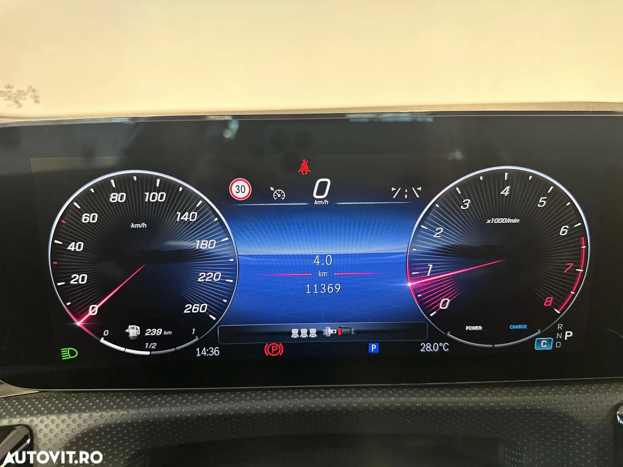 Mercedes-Benz A - 10