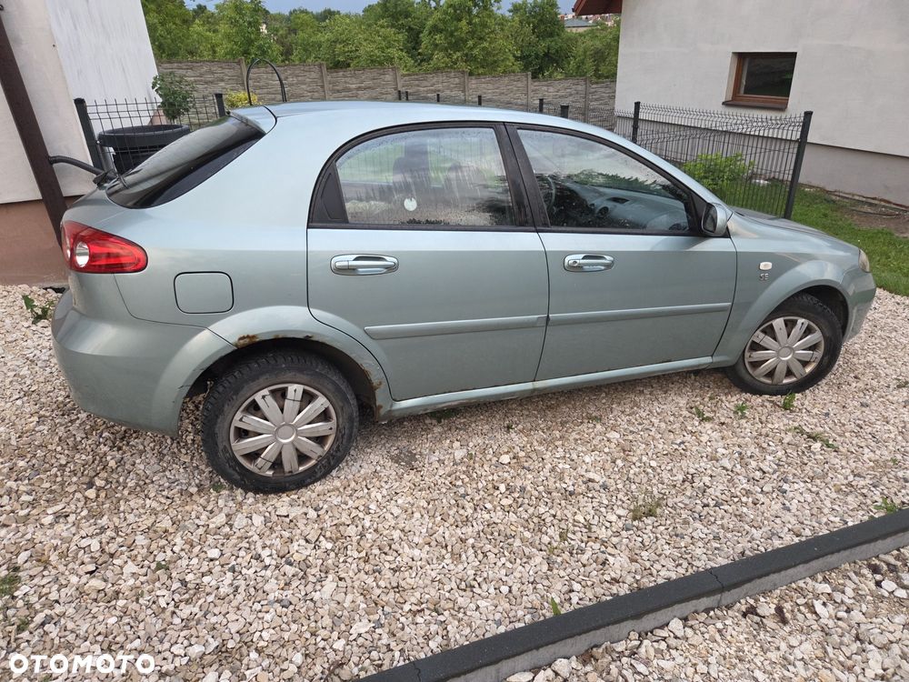 Chevrolet Lacetti - 5