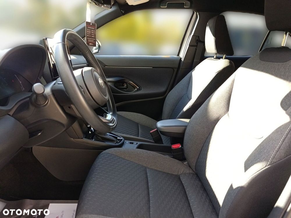Toyota Yaris Cross Hybrid 1.5 Style - 17