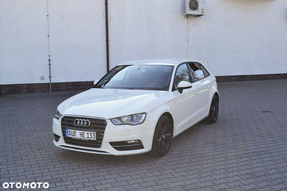 Audi A3 Sportback 2.0 TDI S tronic design - 4