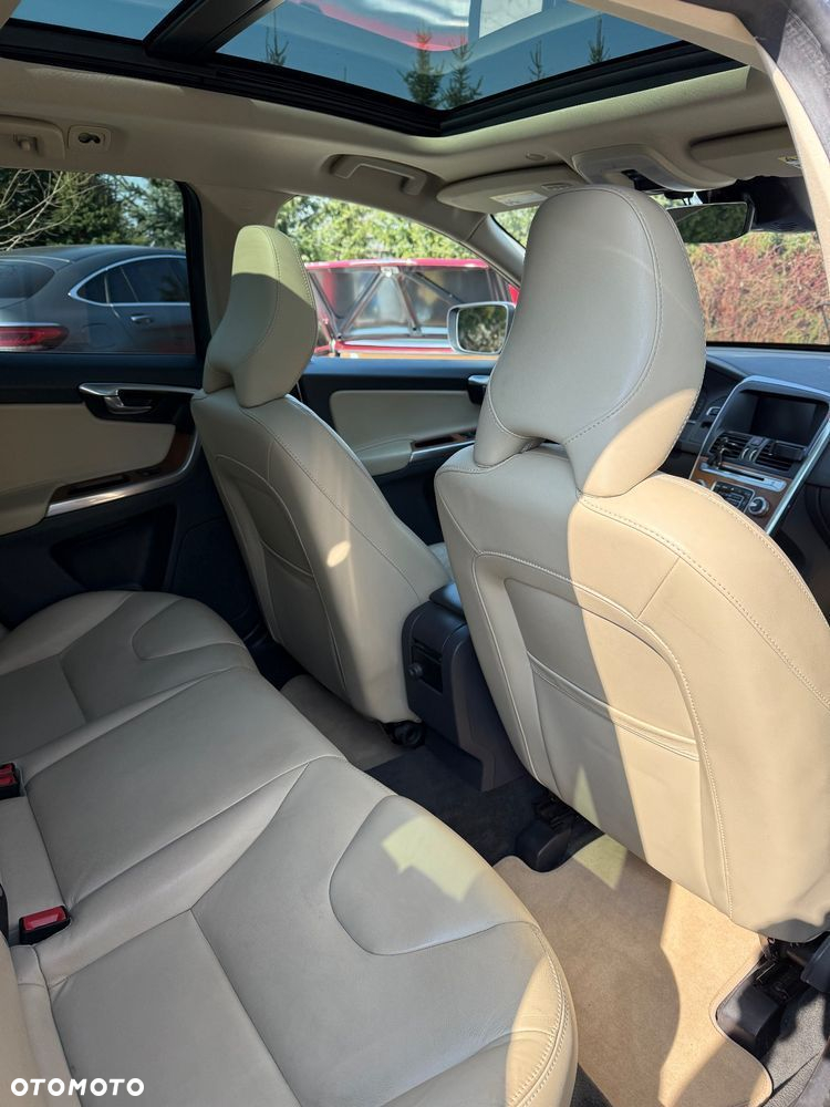 Volvo XC 60 T5 Drive-E Summum - 10