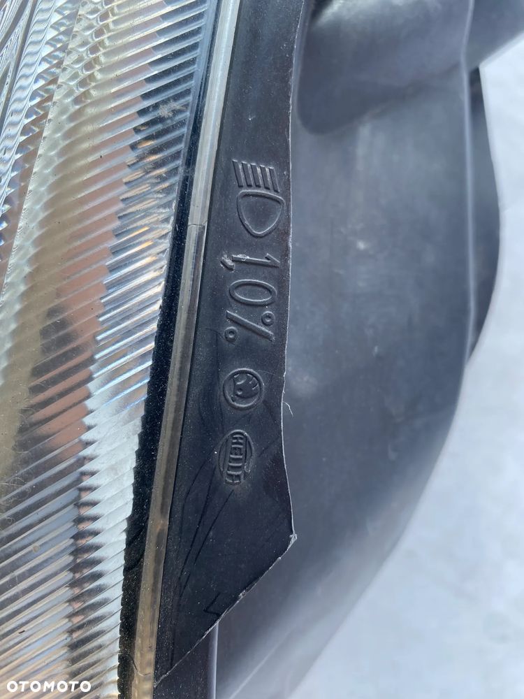 lampa fabia II lift soczewka prawa eu cała - 4