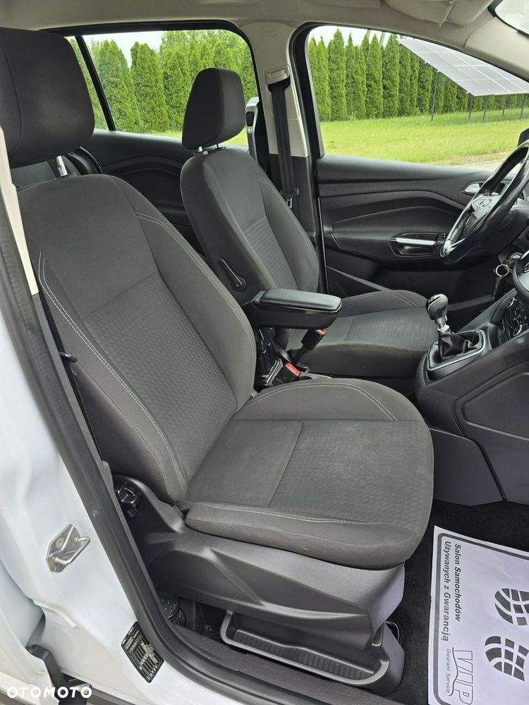 Ford Grand C-MAX - 23
