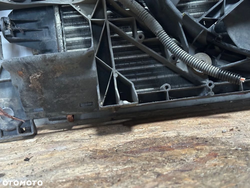 PAS PRZEDNI RENAULT MEGANE III  BENZYNA - 3