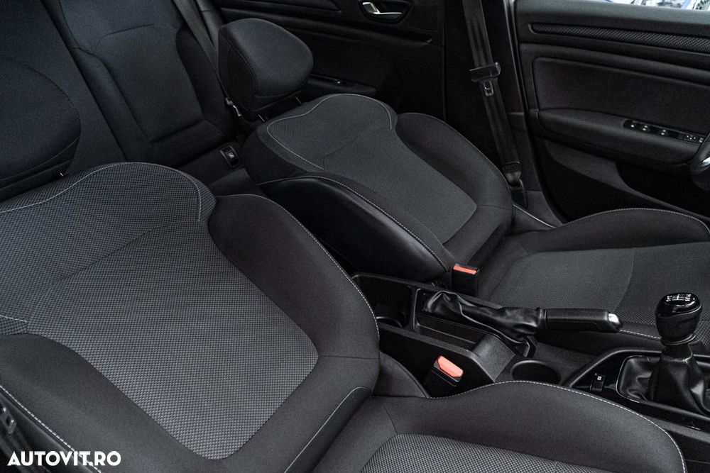 Renault Megane TCe 140 GPF ZEN - 35