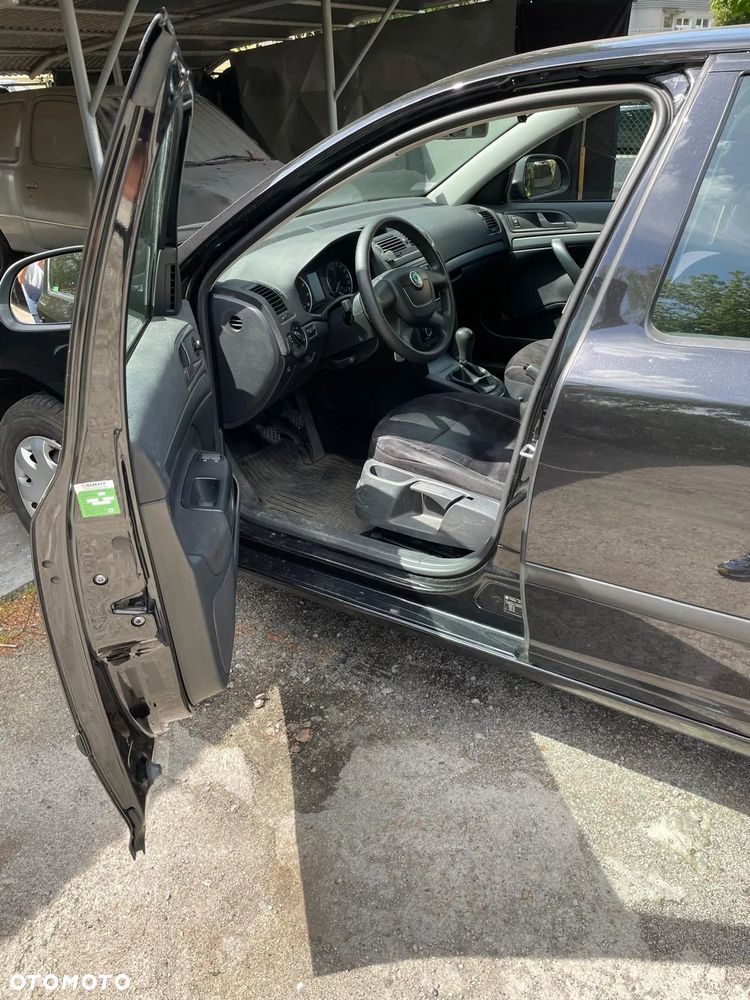 Skoda Octavia 1.6 - 14