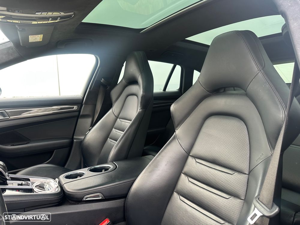 Porsche Panamera Sport Turismo 4 E-Hybrid - 9