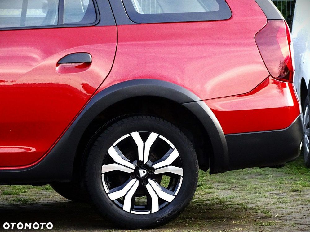 Dacia Logan TCe 90 S&S Stepway Celebration - 16