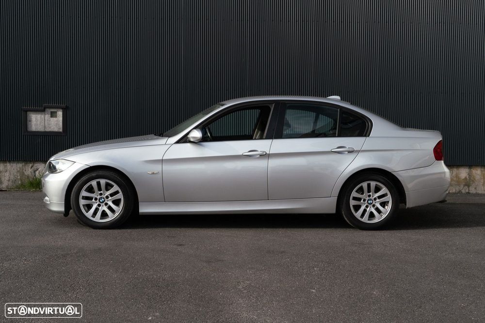 BMW 320 d EfficientDynamics - 15