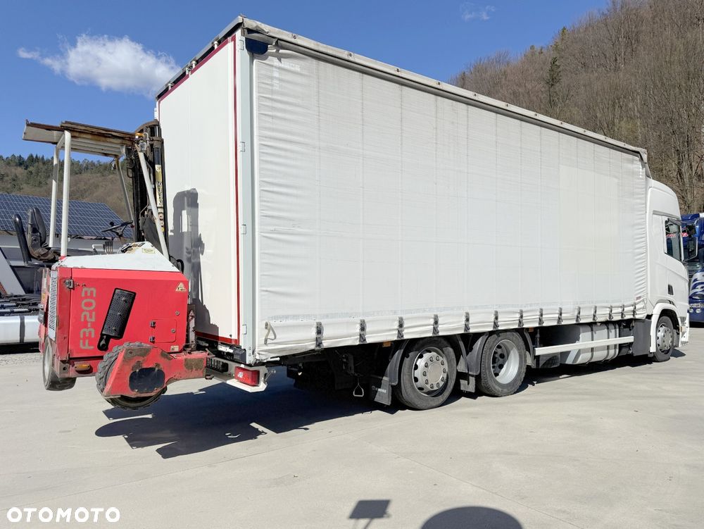 Scania R410 // 6x2 // 7,7m // Wózek Palfinger F3-203PX // Zawiesie // Dach podnoszony // Oś podnoszona // - 19