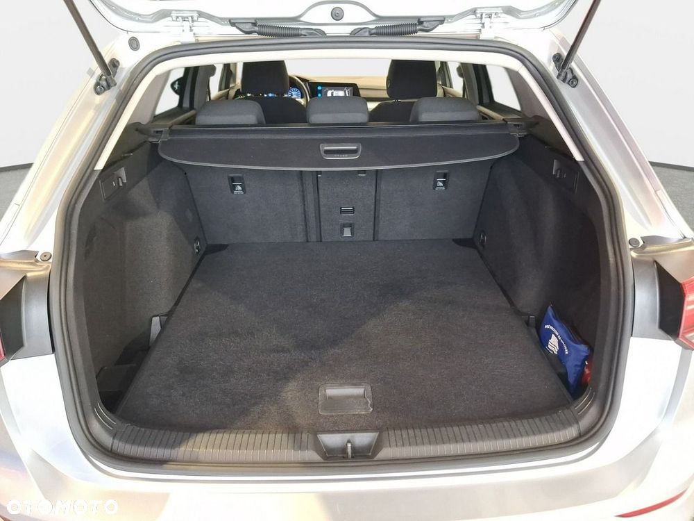 Volkswagen Golf Variant - 12