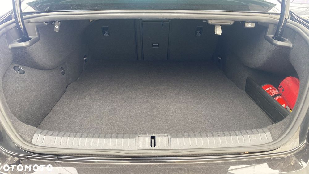 Volkswagen Passat 1.4 TSI Plug-In Hybrid GTE DSG - 12