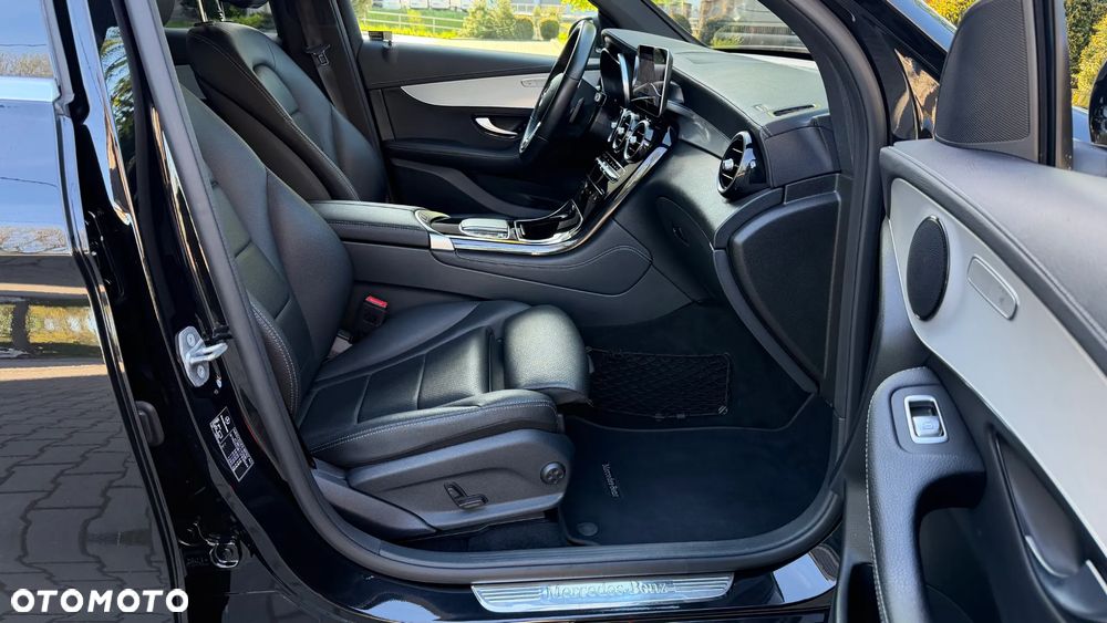 Mercedes-Benz GLC 250 4-Matic - 22