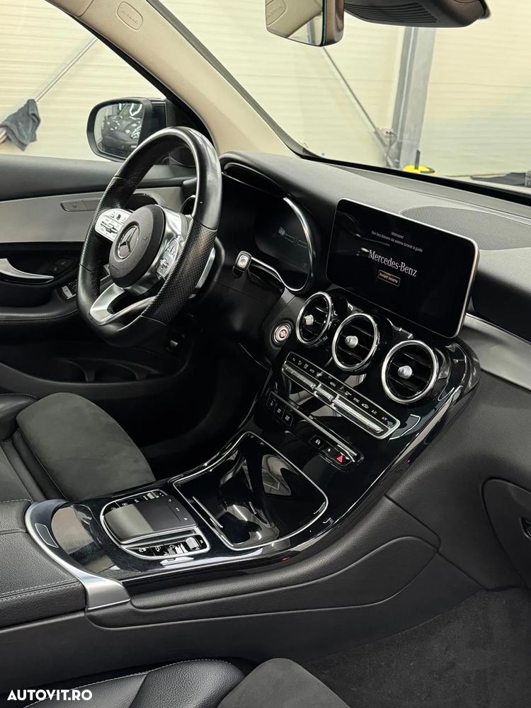 Mercedes-Benz GLC 220 d 4Matic 9G-TRONIC AMG Line - 10
