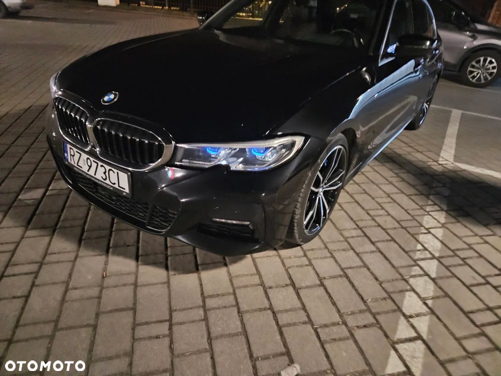 BMW Seria 3 330i M Sport sport - 1