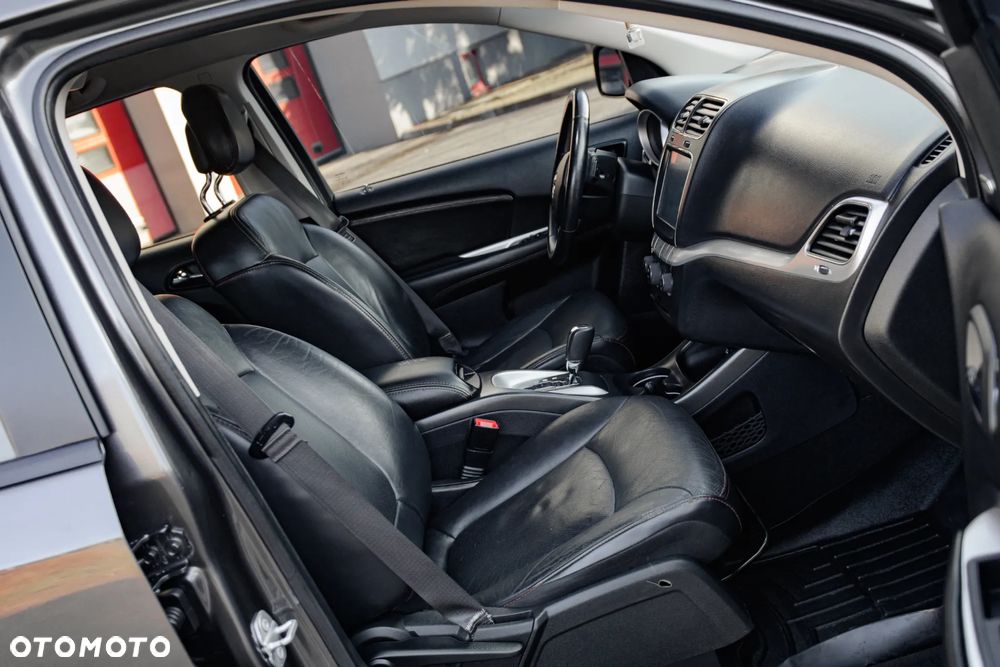 Dodge Journey - 16