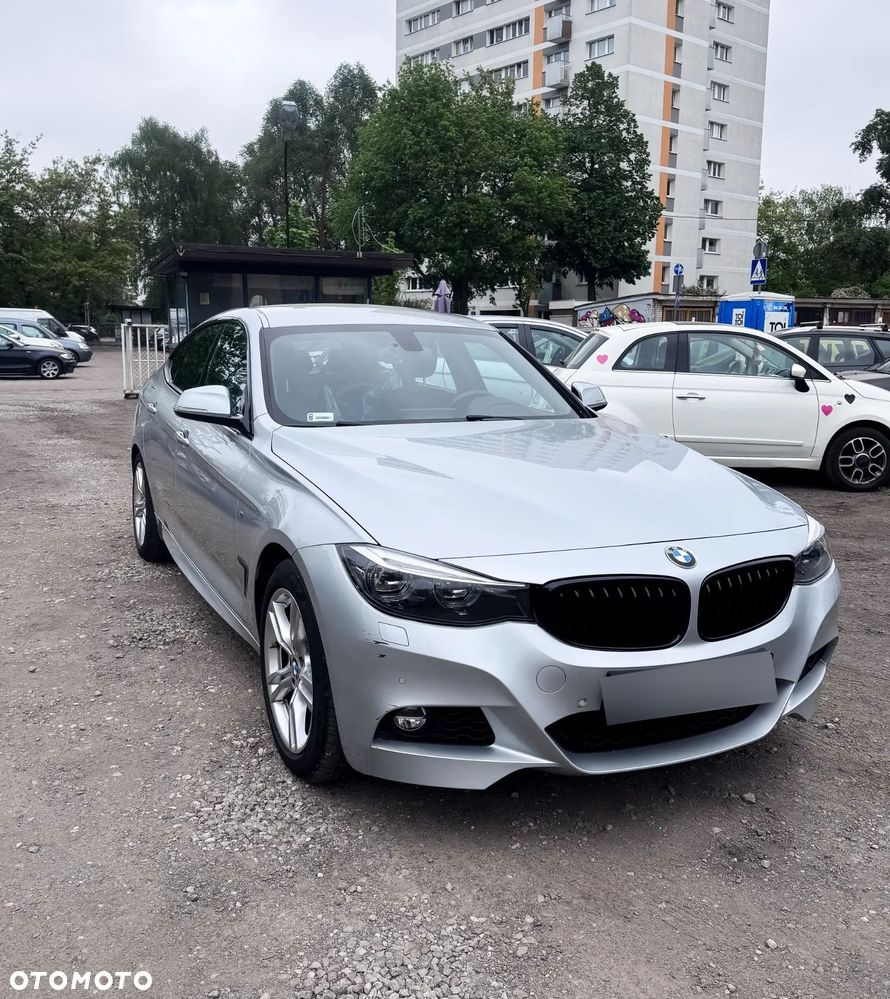 BMW 3GT 330i xDrive M Sport - 10