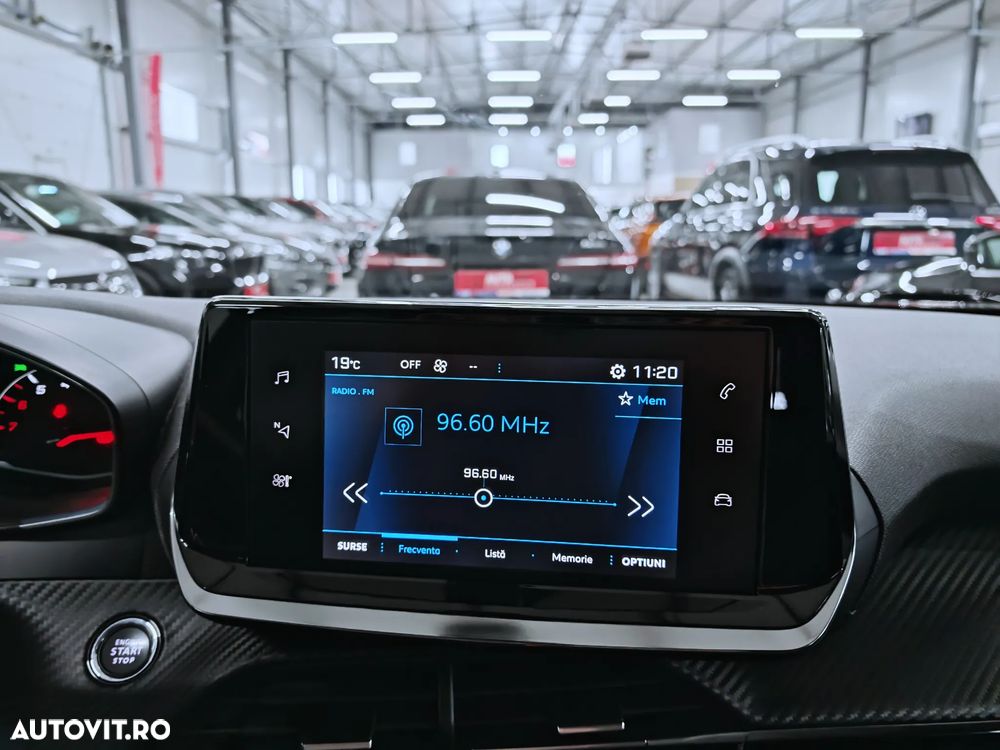 Peugeot 2008 PureTech 130 Stop&Start EAT6 Allure - 12