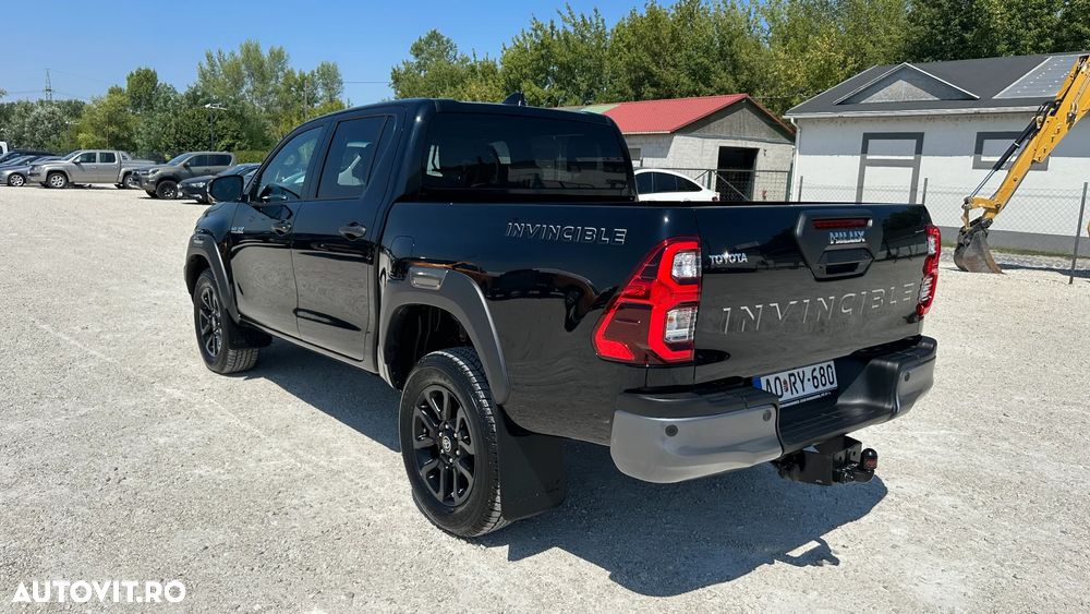 Toyota Hilux 2.8D 204CP 4x4 Double Cab AT MHEV Invincible Color Edition (3E5) - 6