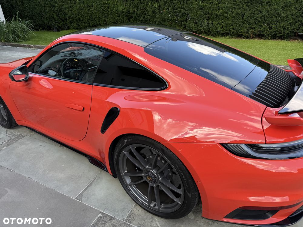 Porsche 911 Carrera Turbo S - 4