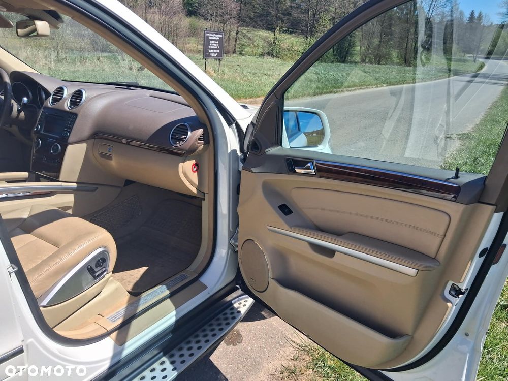 Mercedes-Benz GL - 4