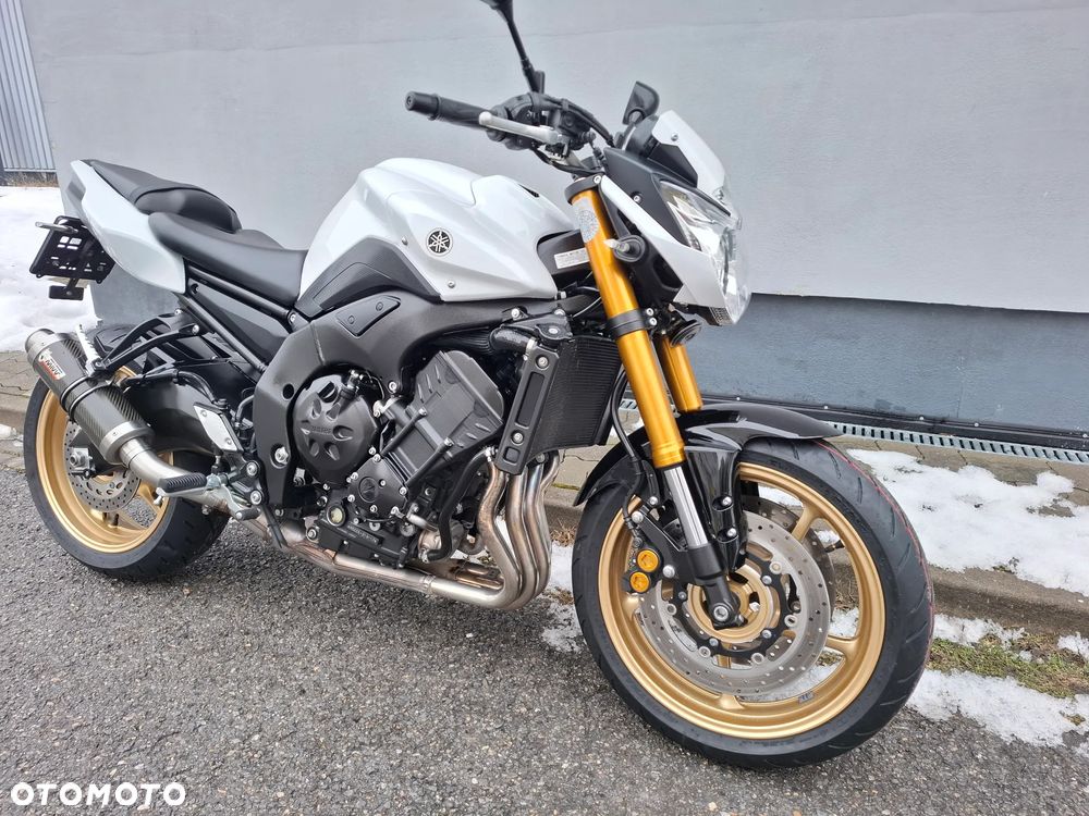 Yamaha FZ8 - 3