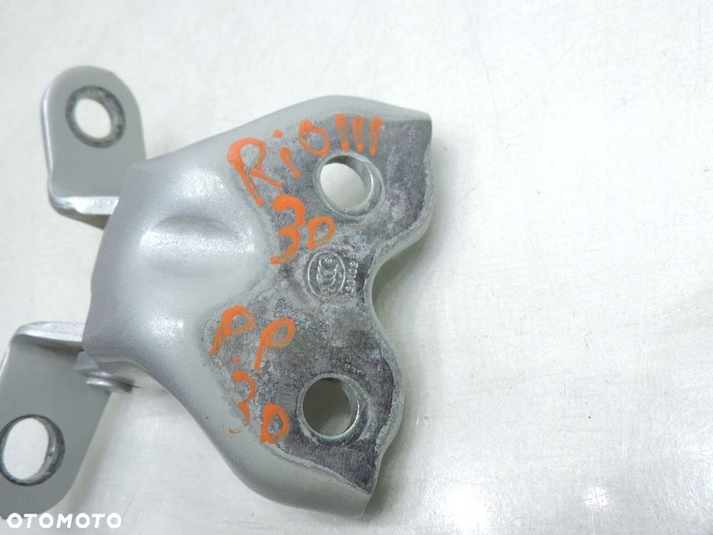 ZAWIAS ZAWIASY DRZWI PRAWE KIA RIO III 3D - 4