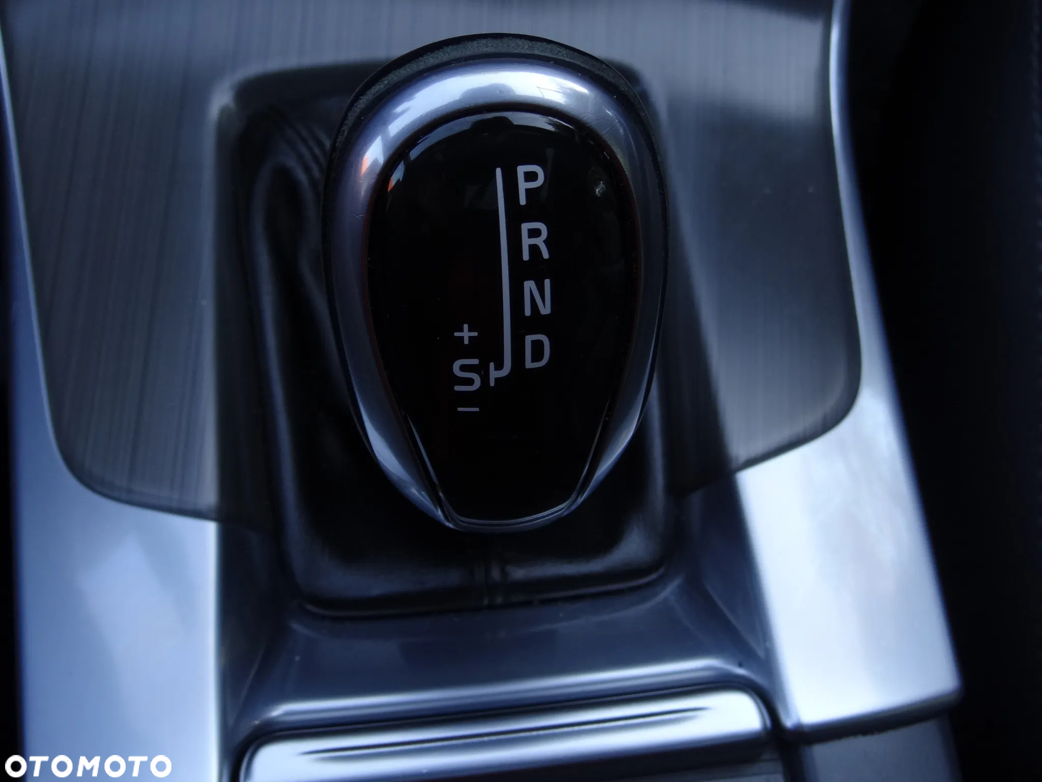 Volvo V60 D4 Geartronic Summum - 30