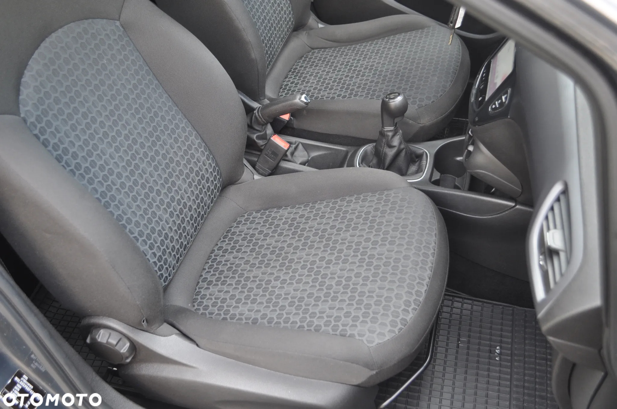 Opel Corsa 1.4 Color Edition - 20