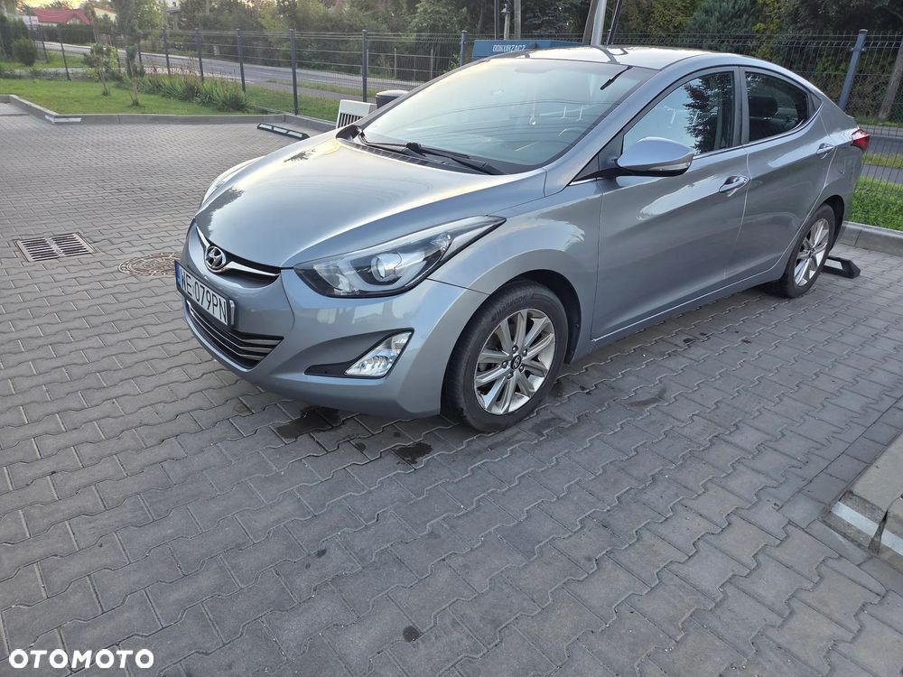 Hyundai Elantra 1.6 Comfort - 1